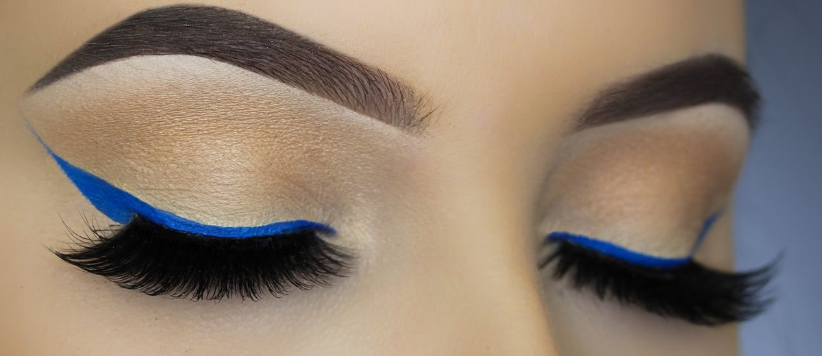 How To Apply Blue Eyeliner?