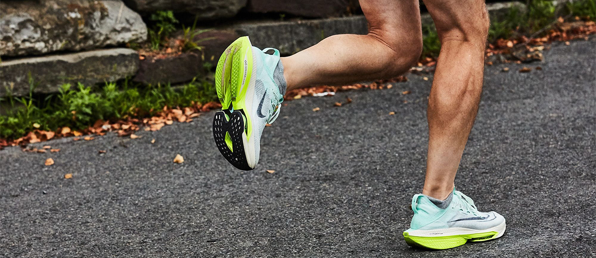 The 10 Best Running Shoes for Flat Feet (Overpronation)